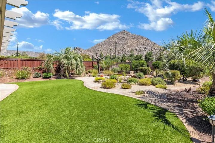 650 Zarahias Cr, Hemet, California 92545
