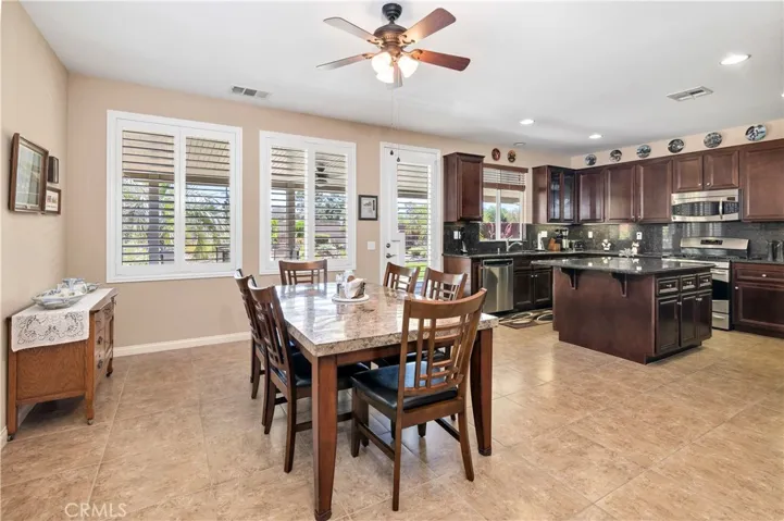 650 Zarahias Cr, Hemet, California 92545