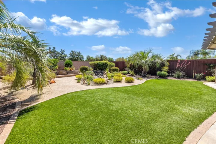 650 Zarahias Cr, Hemet, California 92545