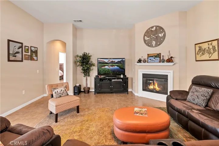 650 Zarahias Cr, Hemet, California 92545