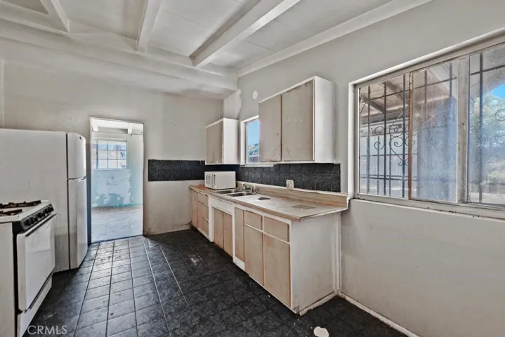 13121 Norris Avenue, Sylmar, California 91342