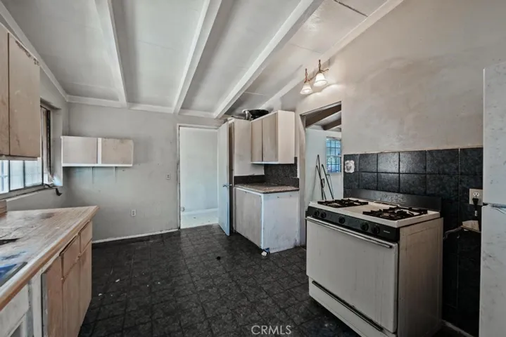13121 Norris Avenue, Sylmar, California 91342