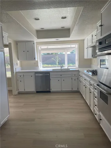 20736 Cottonwood Road, Yorba Linda, California 92887