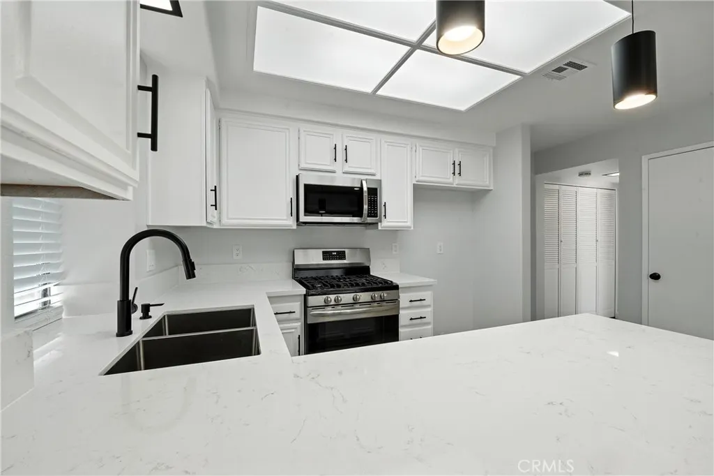 10655 Springfield Drive, Rancho Cucamonga, California 91730 home-pic-15