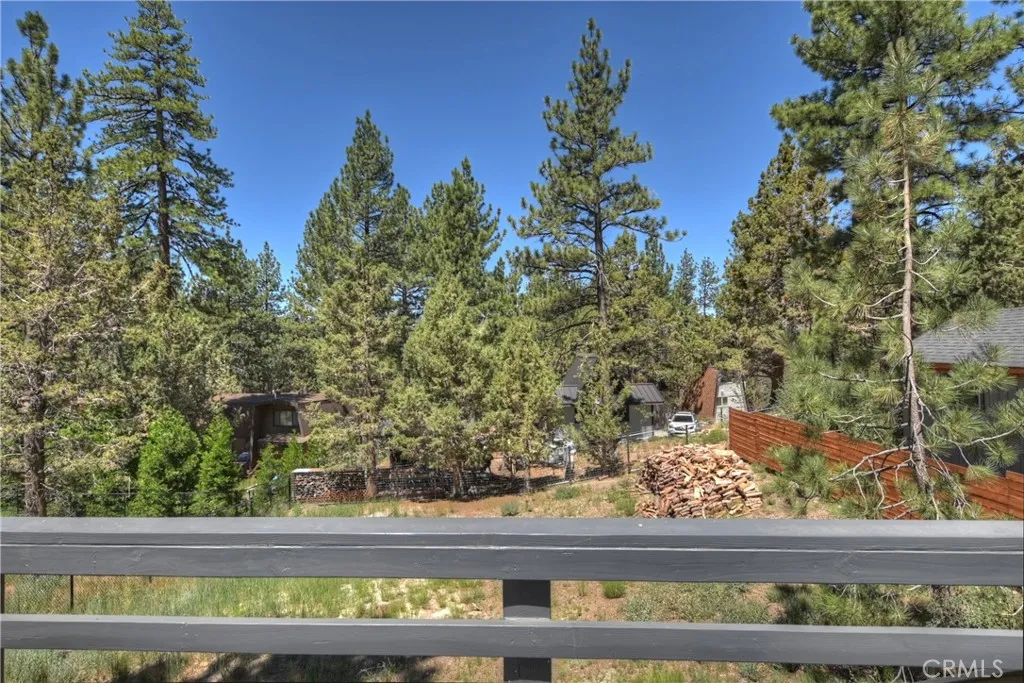 580 Lucerne Drive, Big Bear Lake, California 92315 home-pic-35