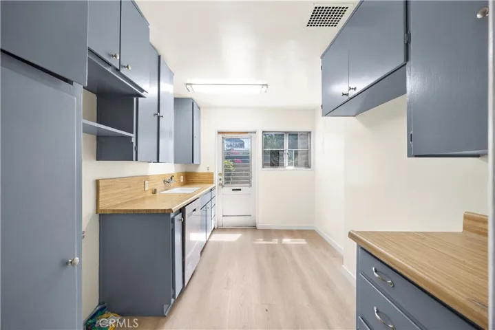 5188 Village Green, Los Angeles, California 90016