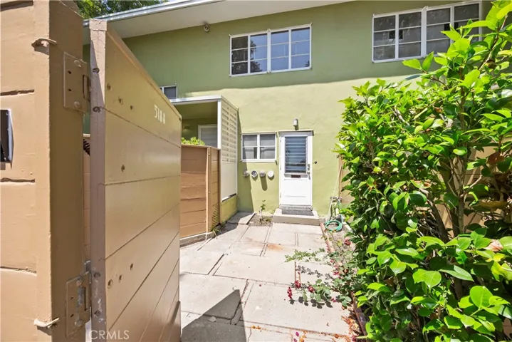 5188 Village Green, Los Angeles, California 90016