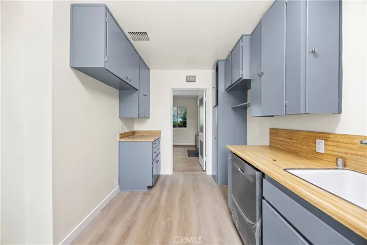 5188 Village Green, Los Angeles, California 90016