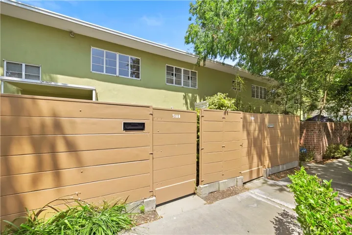 5188 Village Green, Los Angeles, California 90016