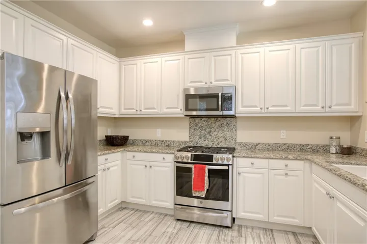 3591 Sacramento Drive 50, San Luis Obispo, California 93401