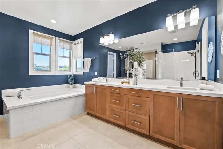 7 Alienta Lane, Rancho Mission Viejo, California 92694