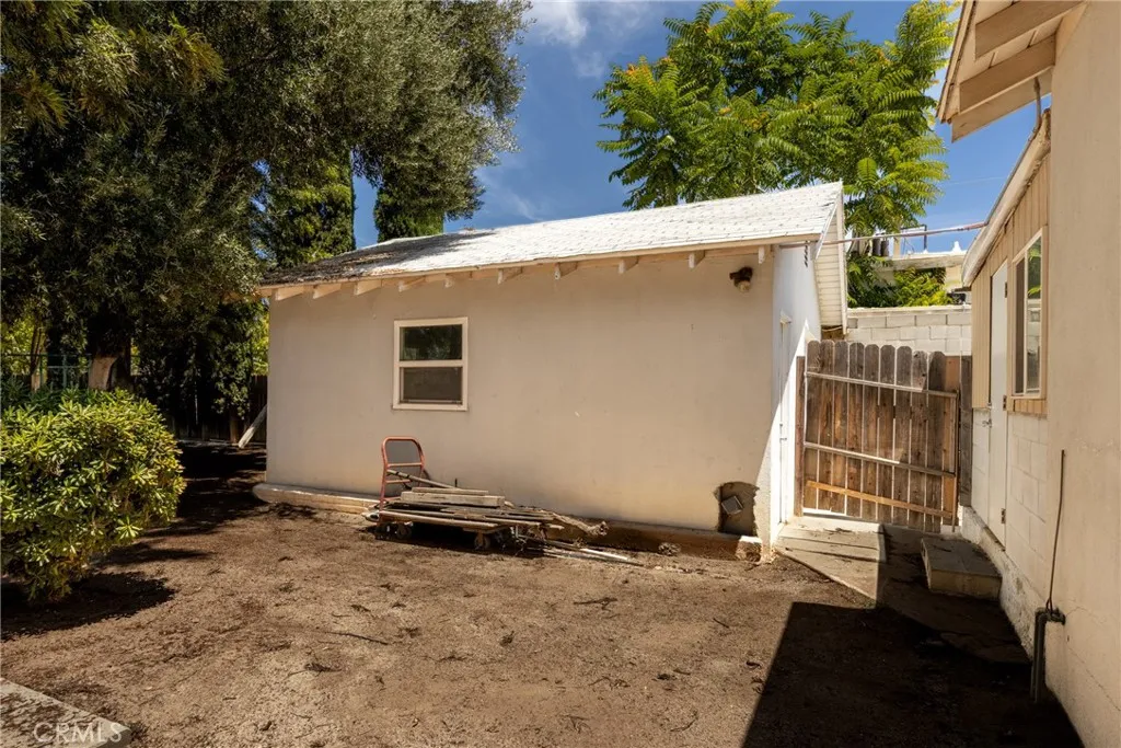 322 E 11th Street, Beaumont, California 92223 home-pic-12