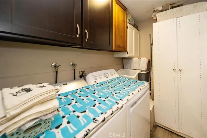 UPSTAIRS LAUNDRY