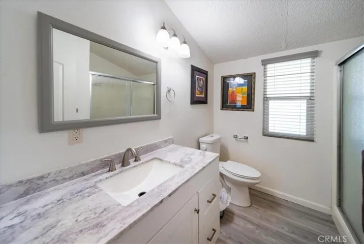 UPSTAIRS BATH