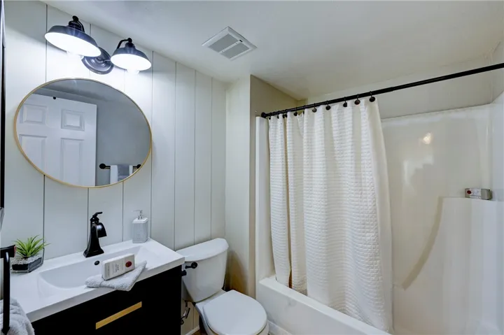 Downstairs full bath.