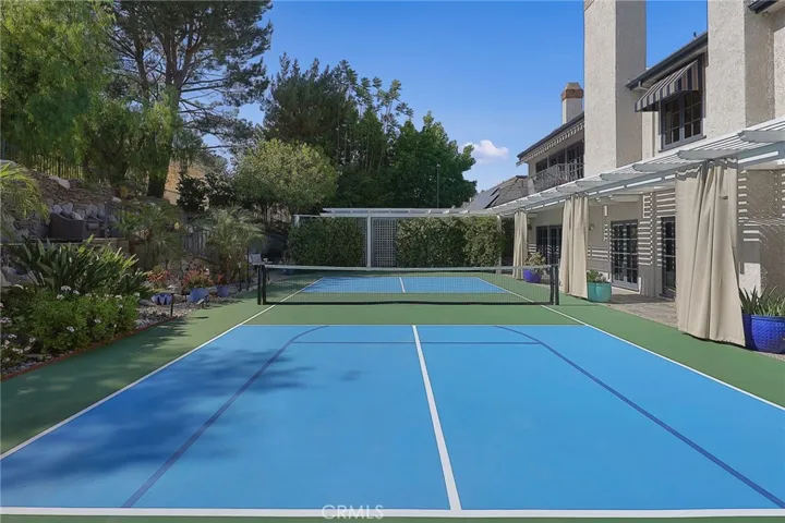 6137 Paseo La Vista, Woodland Hills, California 91367