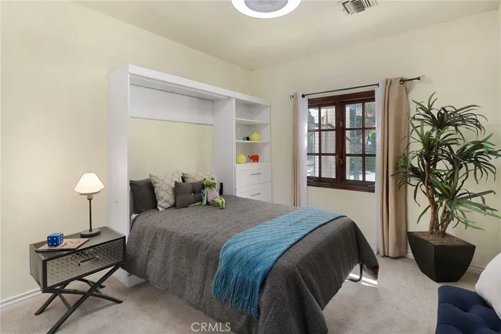 6137 Paseo La Vista, Woodland Hills, California 91367