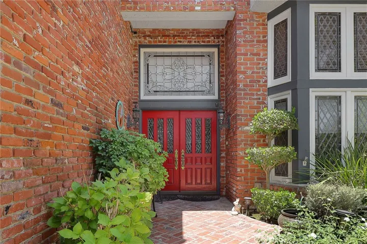 6137 Paseo La Vista, Woodland Hills, California 91367