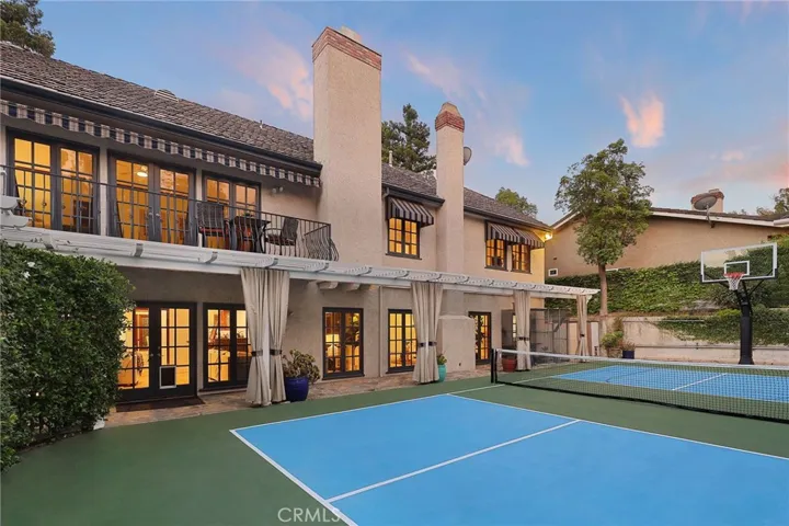 6137 Paseo La Vista, Woodland Hills, California 91367