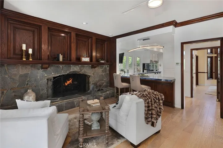 6137 Paseo La Vista, Woodland Hills, California 91367