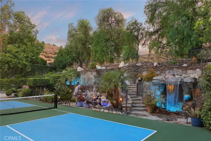 6137 Paseo La Vista, Woodland Hills, California 91367