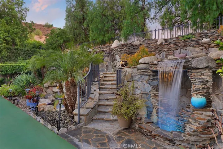 6137 Paseo La Vista, Woodland Hills, California 91367