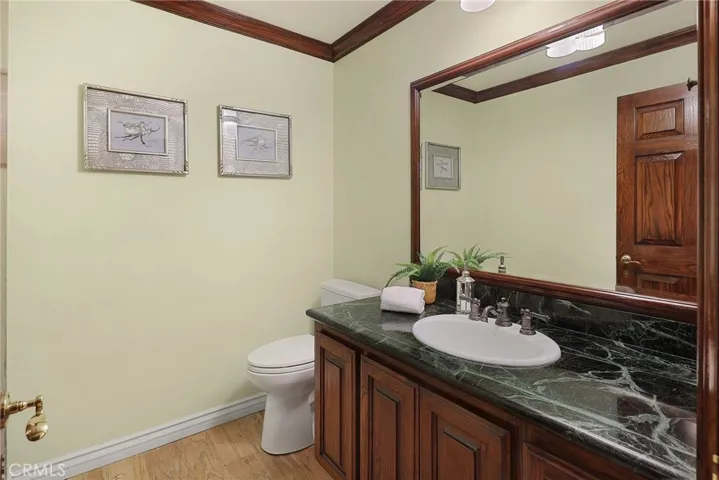 6137 Paseo La Vista, Woodland Hills, California 91367