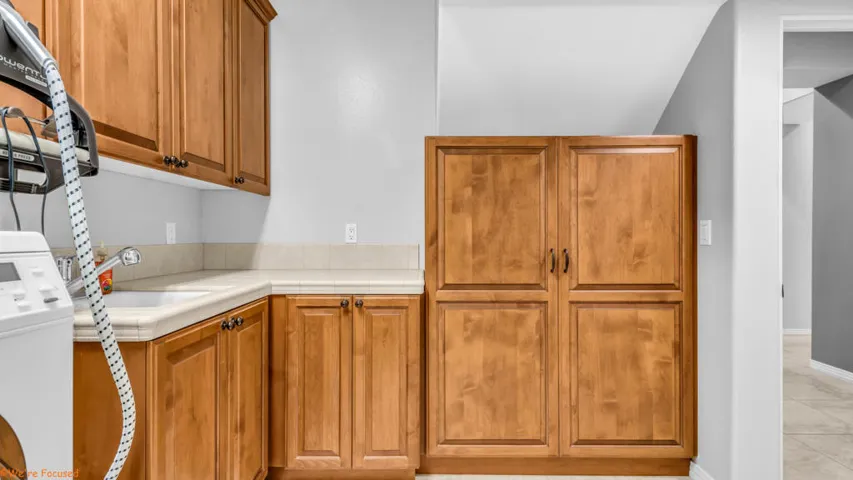 laundry sink