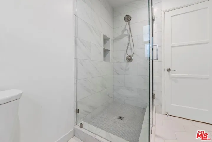 1250 N Crescent Heights Boulevard 1, West Hollywood, California 90046