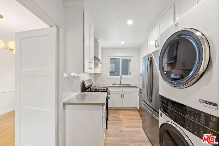 1250 N Crescent Heights Boulevard 1, West Hollywood, California 90046