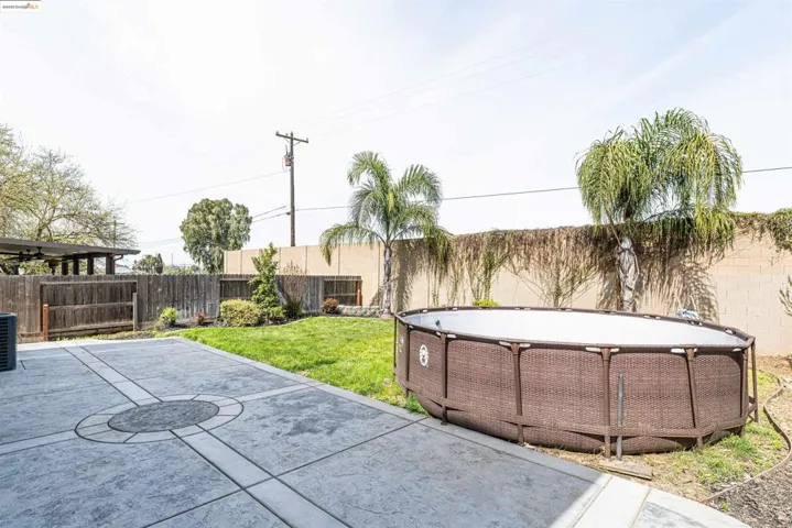 3119 Grizzly St, Merced, California 95341-8238