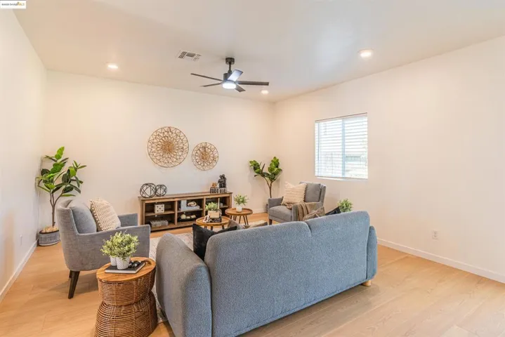 3119 Grizzly St, Merced, California 95341-8238