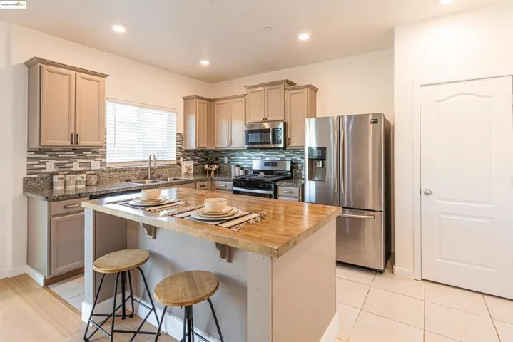 3119 Grizzly St, Merced, California 95341-8238