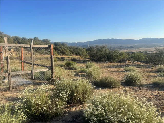 showing the flat land around the well