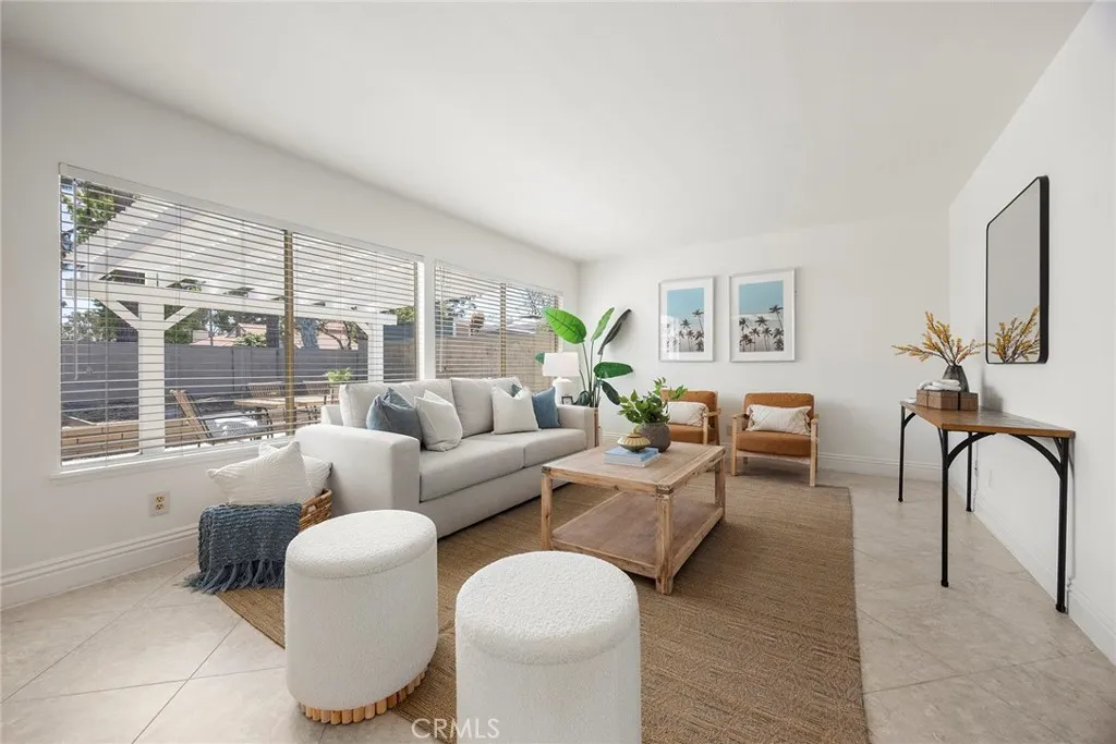 18312 Hartlund Lane, Huntington Beach, California 92646, 4 Bedrooms Bedrooms, ,3 BathroomsBathrooms,Residential,For Sale,Hartlund,PW25148803