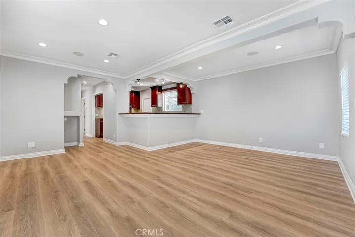 Living/Dining area