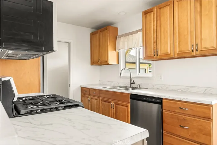 5561 Edita Avenue, Westminster, California 92683