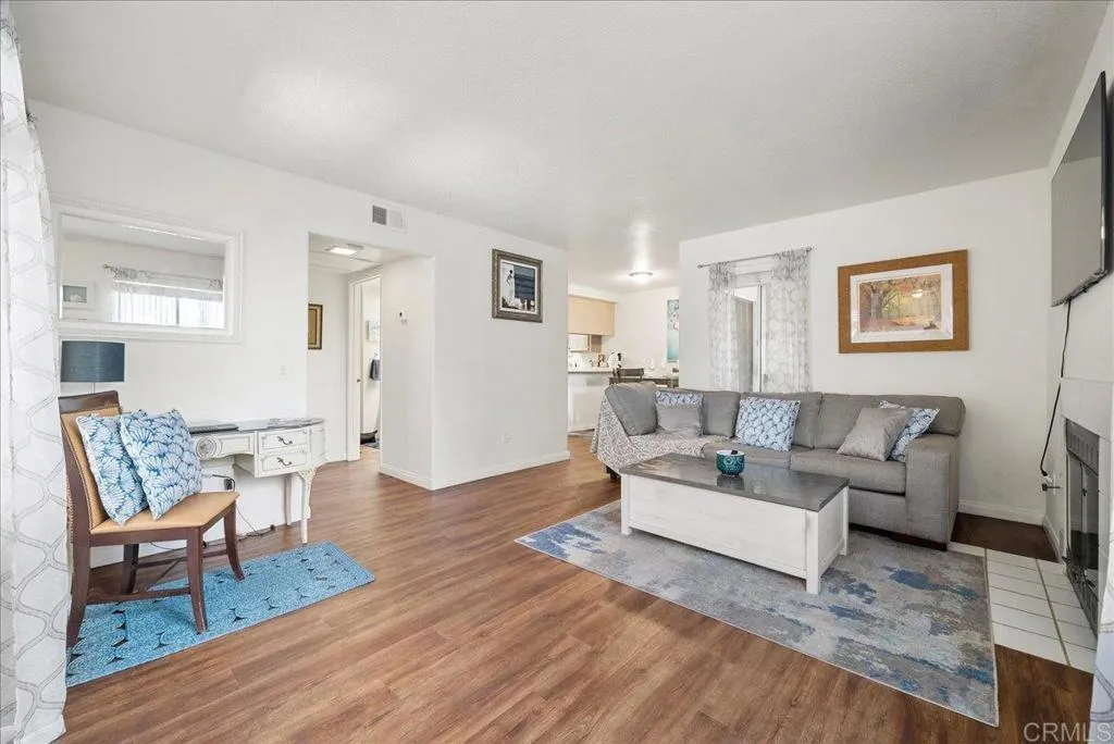 7394 Altiva Place, Carlsbad, California 92009 home-pic-0