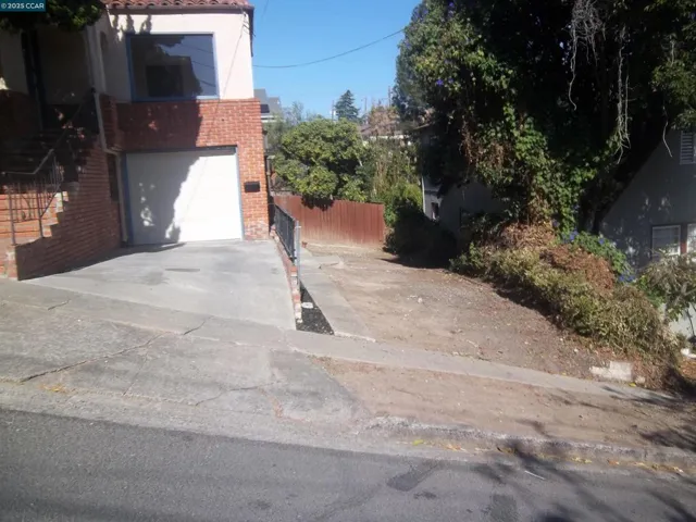 25 Main, Martinez, California 94553