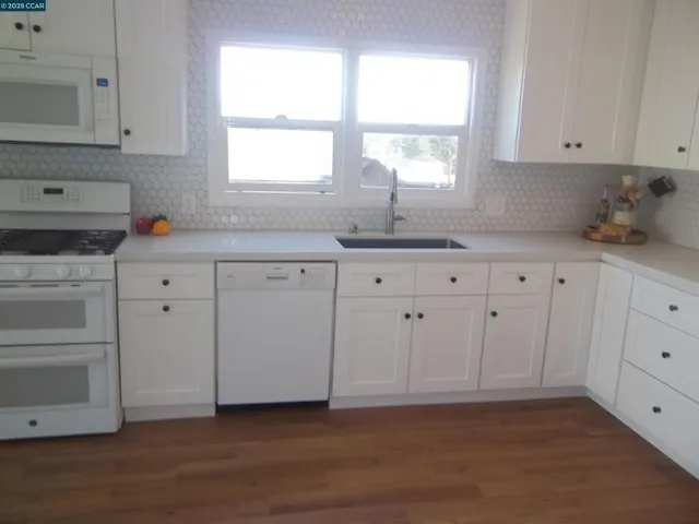 25 Main, Martinez, California 94553