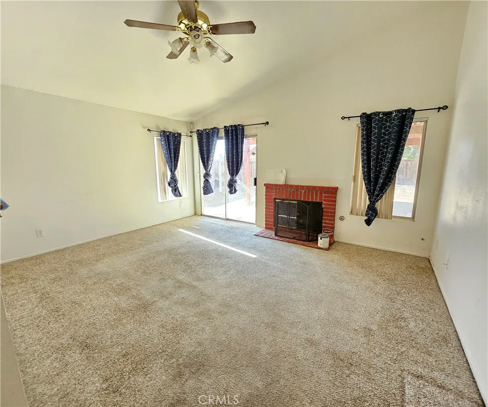 10966 Willow Lane, Adelanto, California 92301 home-pic-13