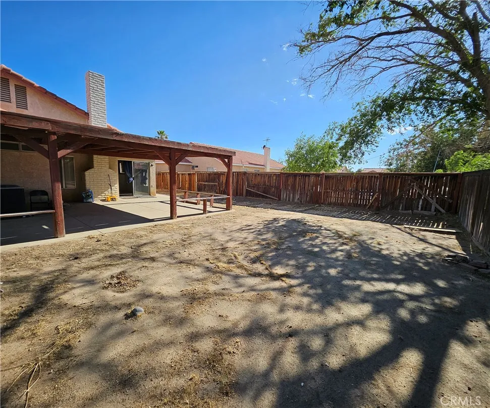 10966 Willow Lane, Adelanto, California 92301 home-pic-19