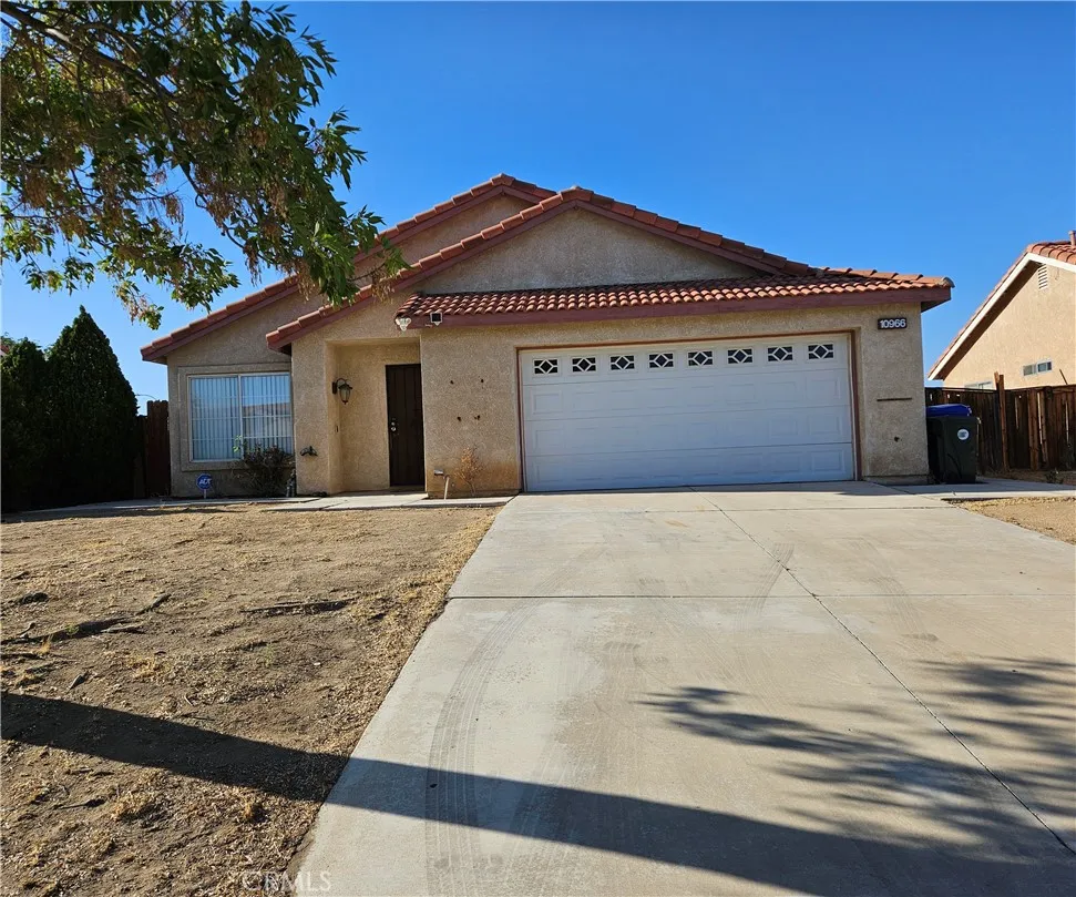 10966 Willow Lane, Adelanto, California 92301 home-pic-4