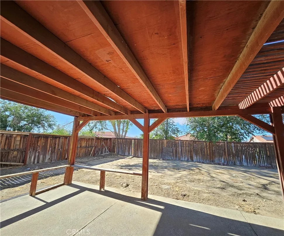 10966 Willow Lane, Adelanto, California 92301 home-pic-16