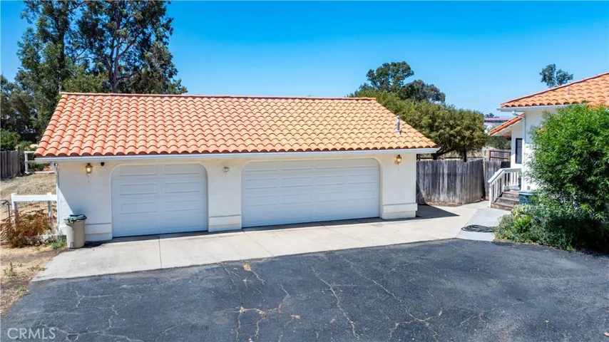 2911 Gilead Lane, Paso Robles, California 93446