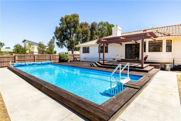 2911 Gilead Lane, Paso Robles, California 93446