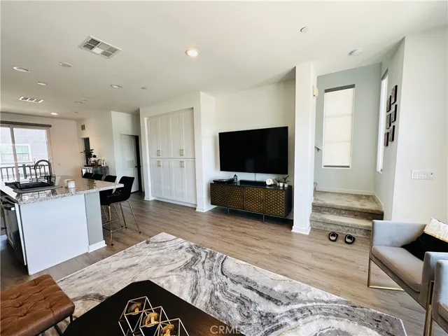 2076 Caleigh Lane, Costa Mesa, California 92627