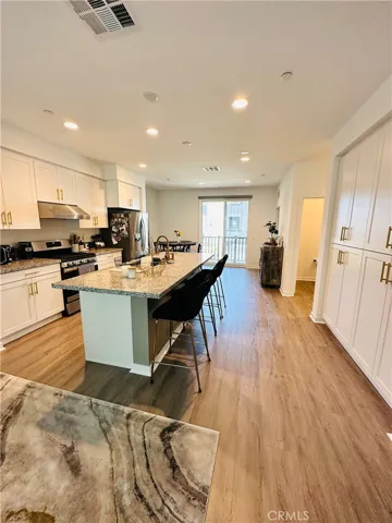 2076 Caleigh Lane, Costa Mesa, California 92627