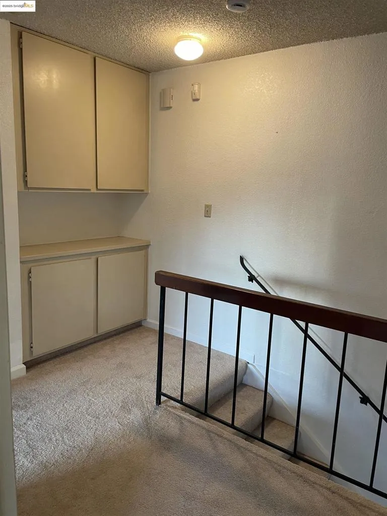 2585 El Portal Dr C, San Pablo, California 94806 home-pic-24