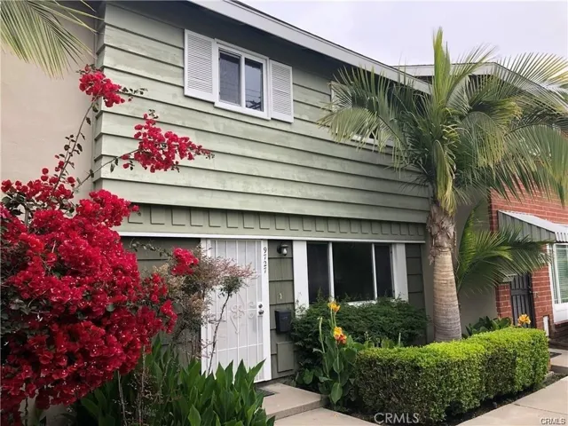 9727 Adams Ave, Huntington Beach, California 92646